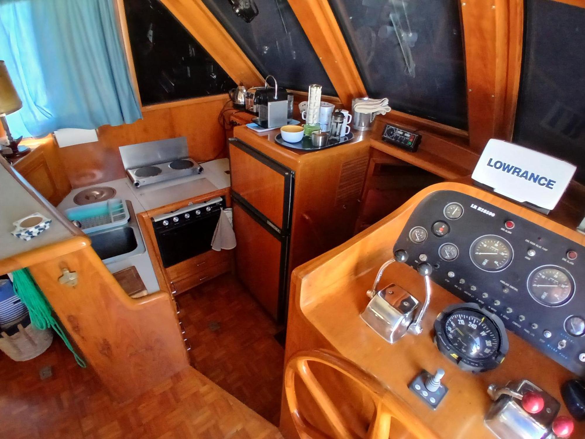 Отель Bateau Atypique Yacht La Rochelle Ла-Рошель Экстерьер фото